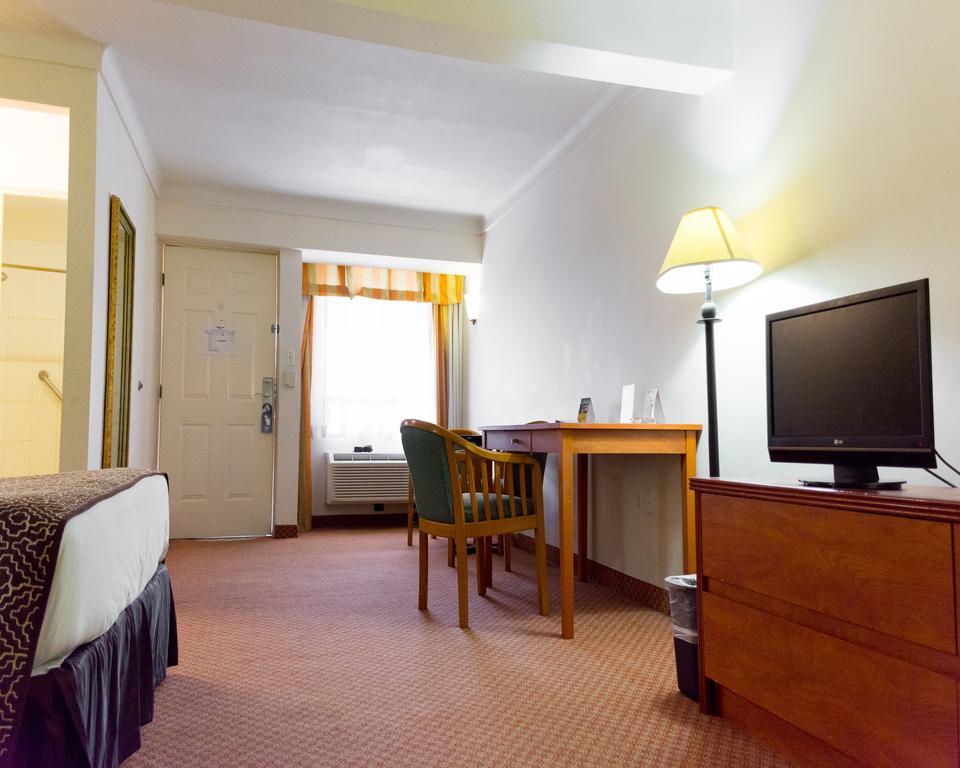 Hafersons Inn Hotel & Suites シウダード・マデロ エクステリア 写真