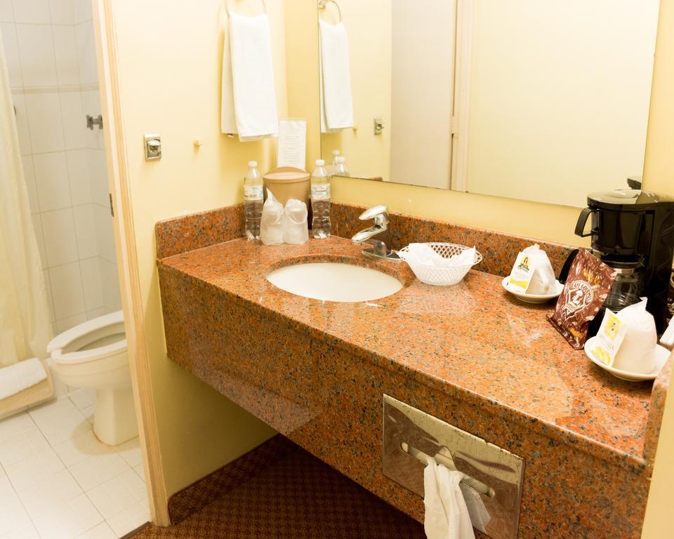 Hafersons Inn Hotel & Suites シウダード・マデロ エクステリア 写真